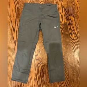 COPY - Nike Running Cropped Legging XS